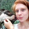 https://be.holidog.com/ImagesPetSitters/9C036416-D872-400B-847B-F0276743ED77_square_120.jpg Ragazza-esperta-e-amante-dei-cani-77659-1